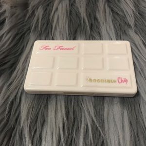 Too Faced white Chocolate Chip palette!